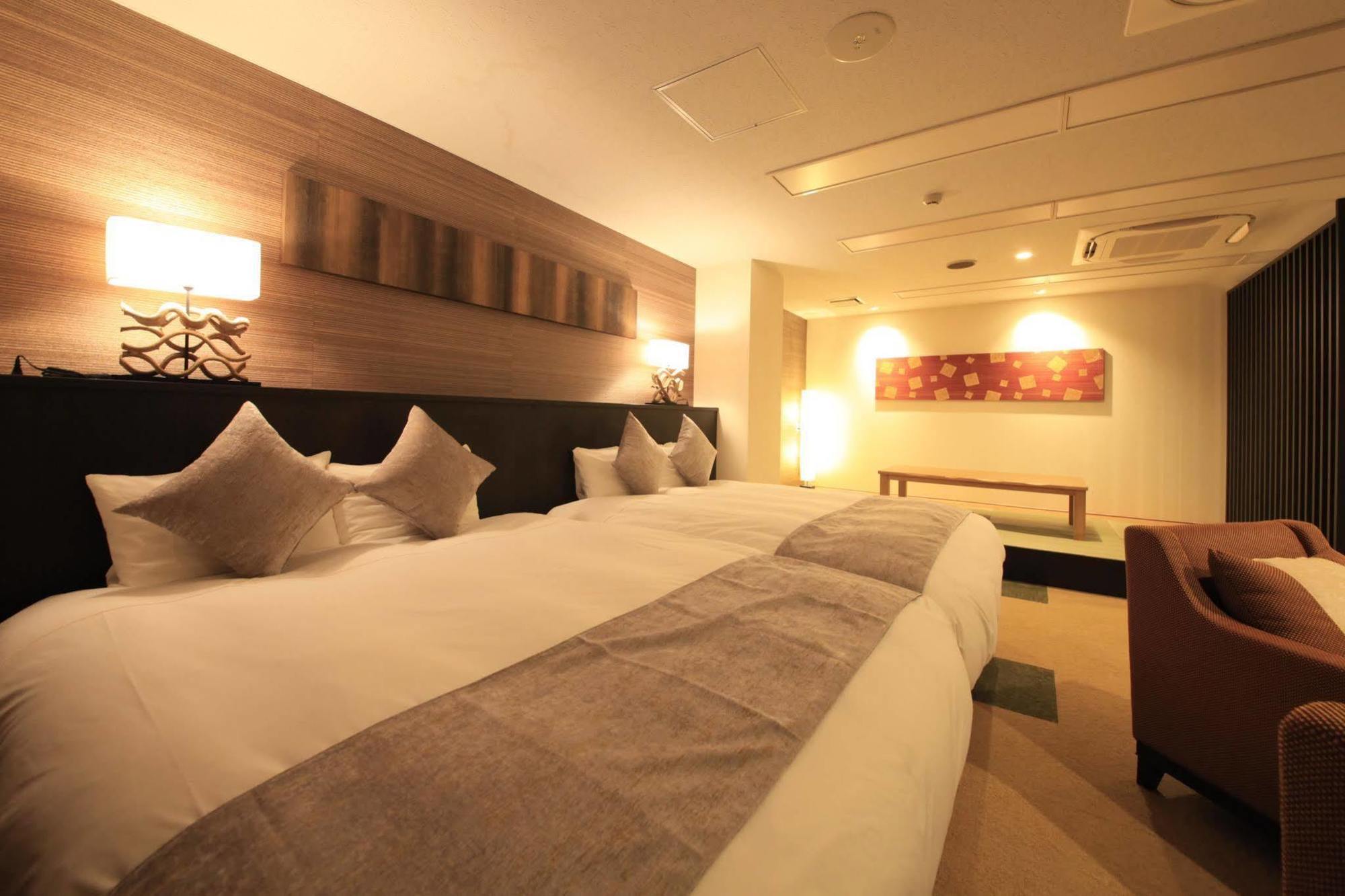 Centurion Hotel Villa Suite Fukui Ekimae מראה חיצוני תמונה